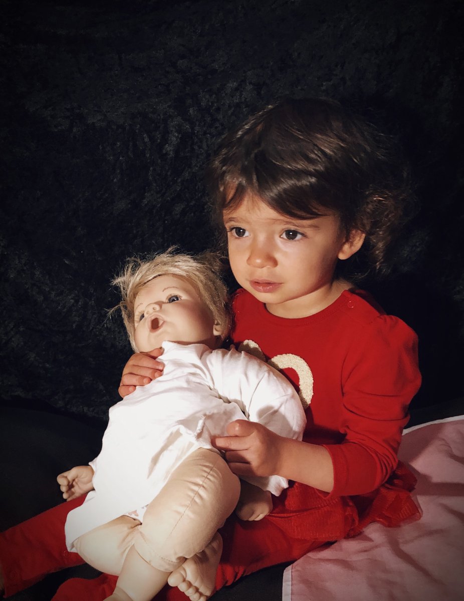 NadiaBonner15's tweet photo. #betweenartandquarantine
@gettymuseum
My 10 year old recreated George Luks ‘Girl with doll’, using two props and her baby sister. ‘Elora with doll’, by E.V. Bonner https://t.co/5DEm3Gkpte