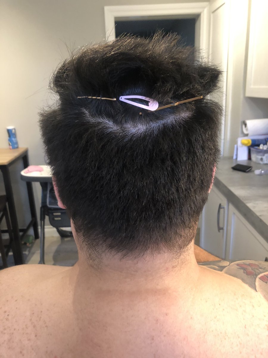 nancwalter's tweet photo. Alas, the #quarantinehaircut is happening 😬. With infant hair clip of course 👍🏼 #covid19 #chopchop #yeg https://t.co/CjFeHEqeG5