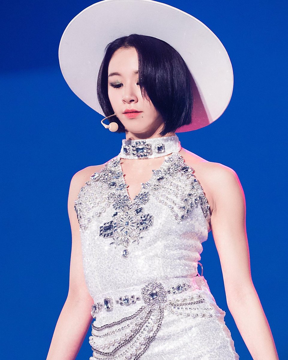 Look at this Queen
