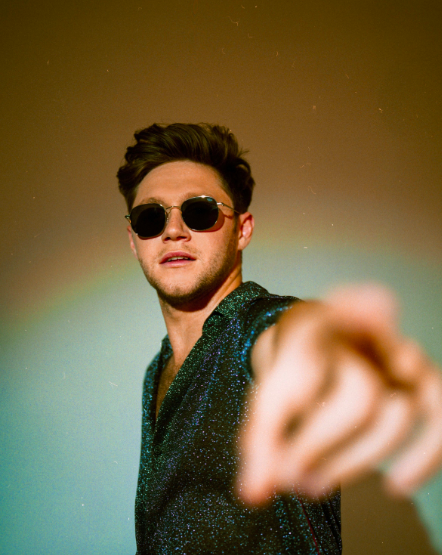 1DOnChart's tweet photo. Also according to his PR, Niall's 'Nice To Meet Ya' has amassed more than 300 million streams globally. https://t.co/fFGzgQGbeE