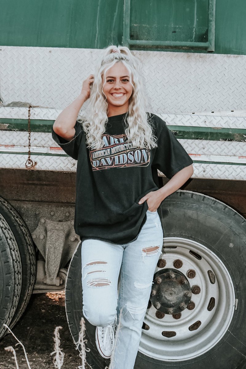 brooklynss3's tweet image. Got ready today:)