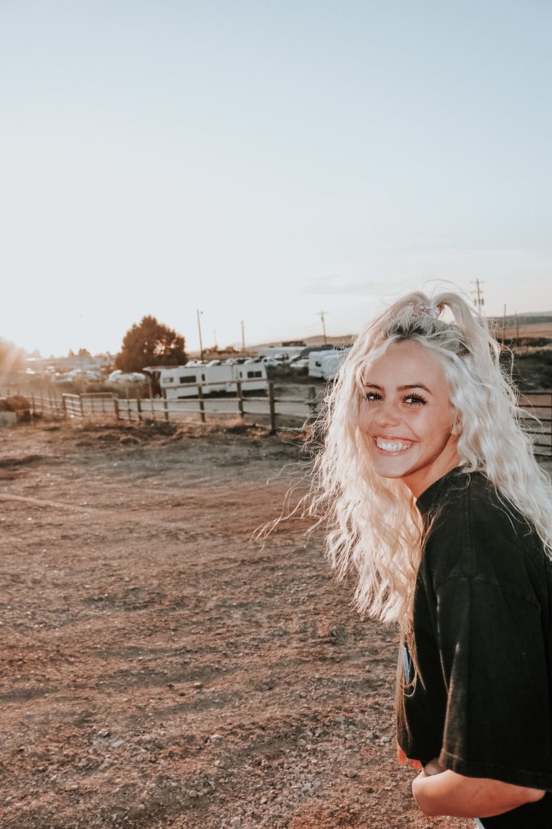 brooklynss3's tweet image. Got ready today:)