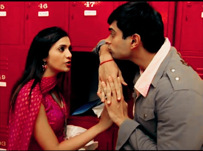 `itna confidence hai toh bet lagao!``tum yahan doctor ban'ne aaye ho ya gambler?` #dillmillgayye || E2