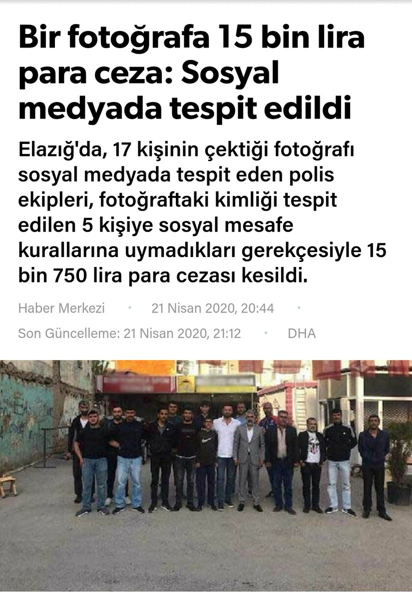 Gariban vatandaşa ceza kesenler, alın size bir fotoğraf daha. Hemen şahsi tesbitleri yapın ve "sosyal mesafe"kuralına uymayanlara 3.150 tl cezayı uygulayın.Yada vatandaşa kestiğiniz cezaları da iptal edin. Varlık sebepleri asıl millete ceza kes, ama milletin vekilini ise görme(!)
