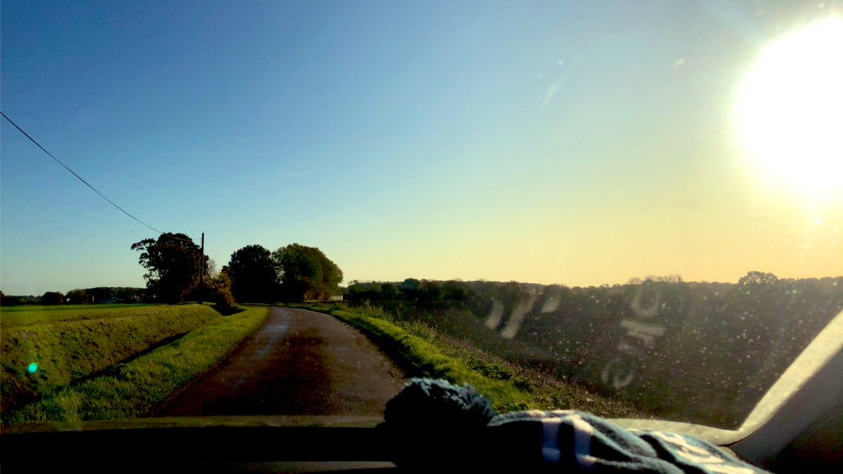 djccharles's tweet photo. Amongst everything else going on at the moment; I’ve reached my final working day with the wonderful team @Oakwoodvets and my #FirstVetJob ! Lots of #lessonslearned & experience gained, but now for a much needed week off and then onto the midlands for the next chapter! https://t.co/cdgf5YlllP