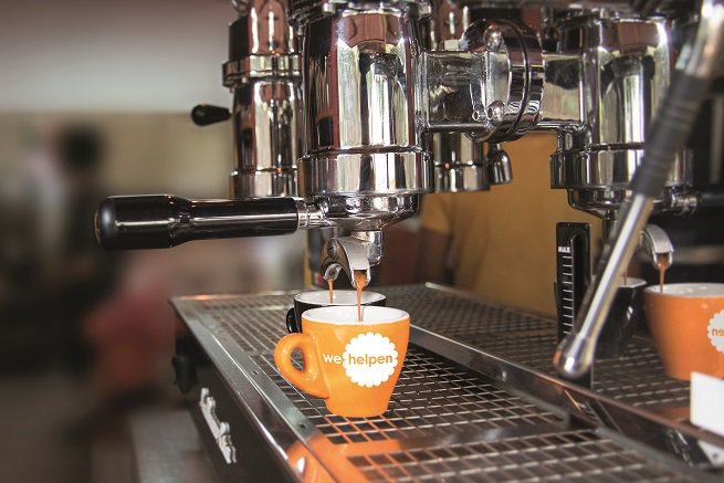 wehelpen tweet media