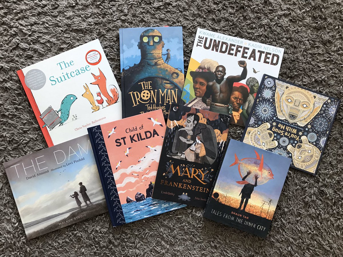 LibraryHanwell's tweet photo. Look out for this weeks electronic newsletter @hanwellfields and take part in the @CILIPCKG Shadowing Group club! Post your reviews and fabulous artwork online yourselves - exciting details to follow.... 📚 https://t.co/JiyKMcb5kL