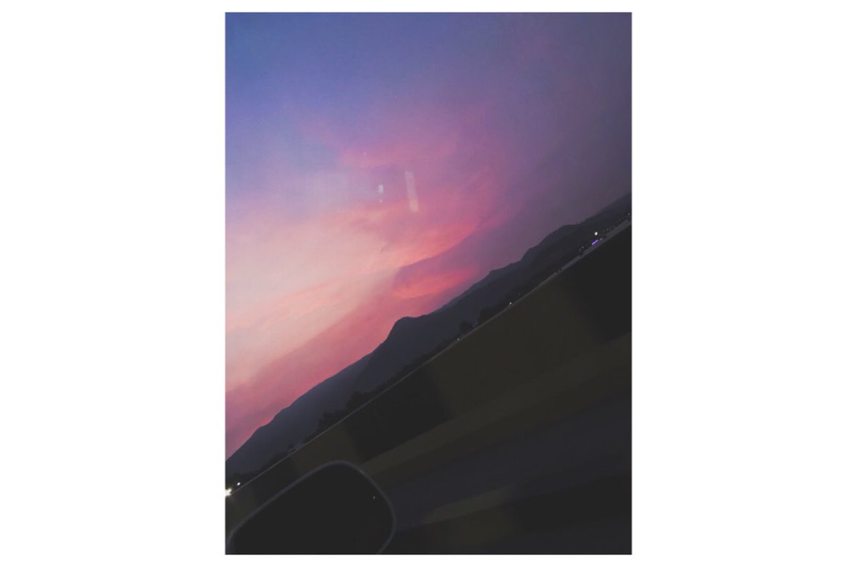 lize_lz's tweet photo. Hurt me with the truth but never comfort me with a lie.🌄©️ https://t.co/aH6bdfacPo