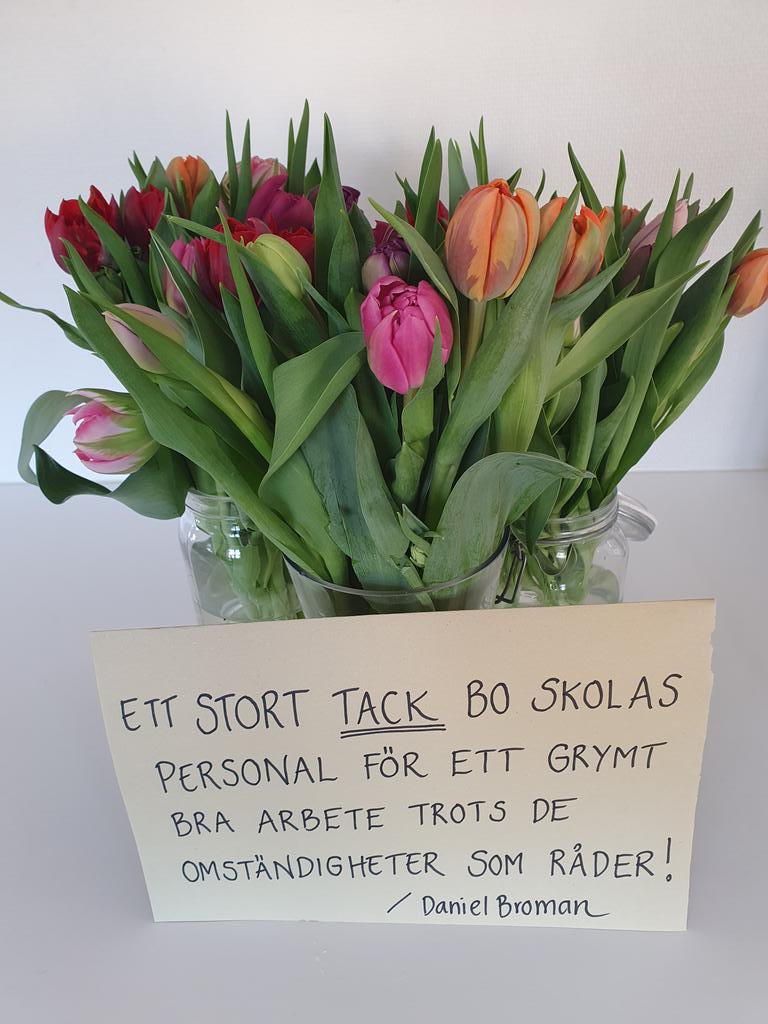 Vilken fantastiskt fin gest och överraskning från @Lidingo_stad  och <a href="/Broman1Daniel/">Daniel Broman</a> vi fick idag på #bo_skola 🌷🌞❤ Stort tack från oss alla - det betyder så mycket!