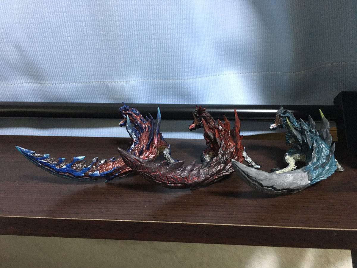 3つの剣】 燼滅刃ディノバルド、通常種と亜種と比較。vol.15のディノの