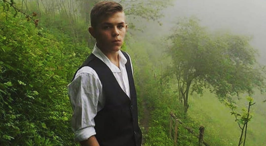 DuruDemir98's tweet photo. En çok da senin bayramın kutlu olsun. İyi ki varsın Eren. 😔
#ErenBülbül https://t.co/3Ah7f6CWQE