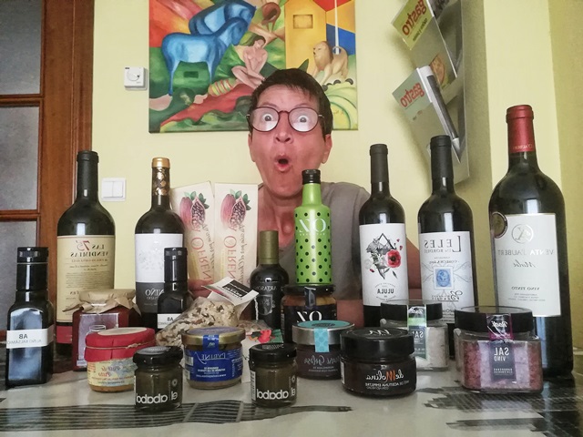 🍷¿Os comparto un secreto? Mi despensa está bien surtida de productos de Aragón 😉 ¡Feliz San Jorge! ¡Feliz Día de Aragón! #ComparteElSecreto #OrigenAragón #DíadelLibro <a href="/aragonalimentos/">Aragón Alimentos</a> <a href="/aragonentumesa/">PonAragónentumesa</a>