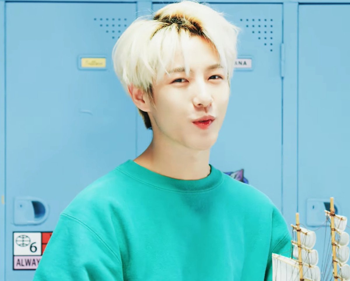 𝟏𝟑𝟐𝟑° (@1323gallery) on Twitter photo 