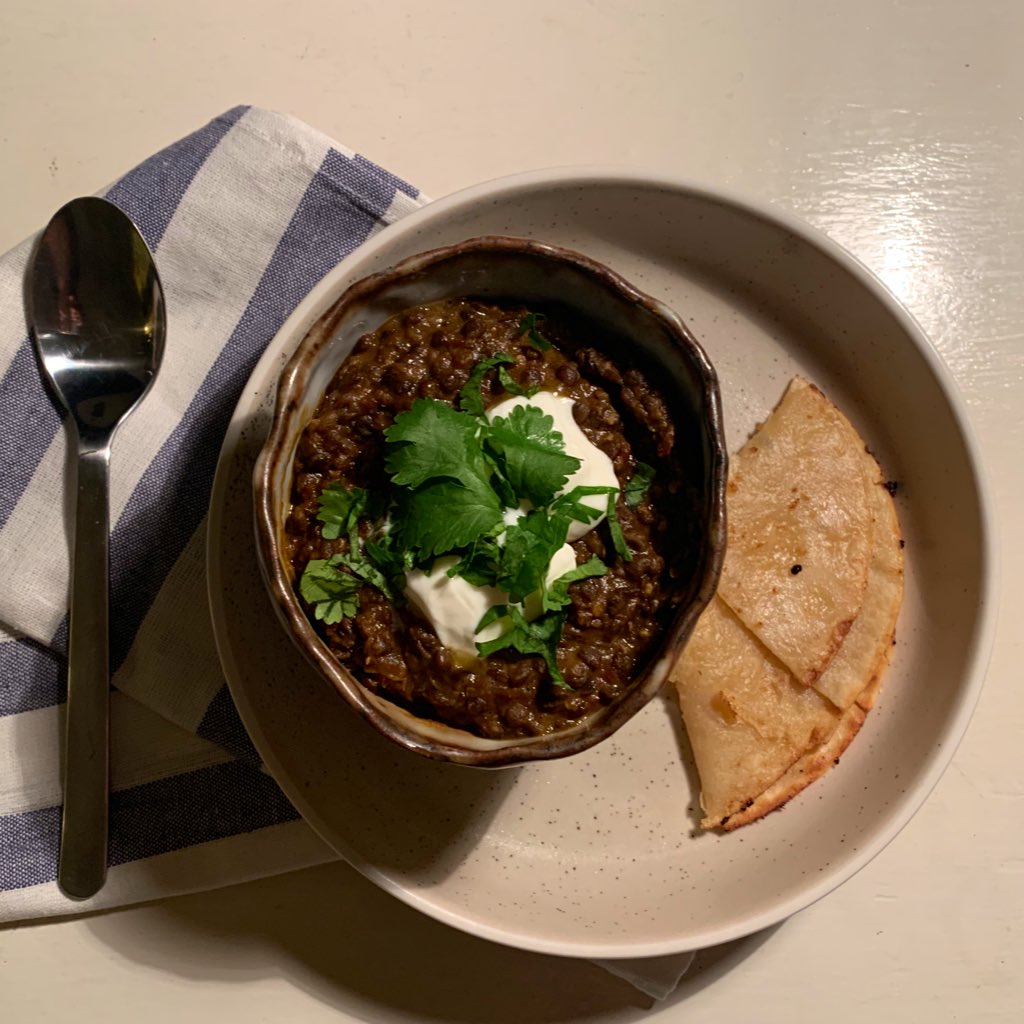 this is black lentil dhal made a few weeks ago and defrosted tonight lol