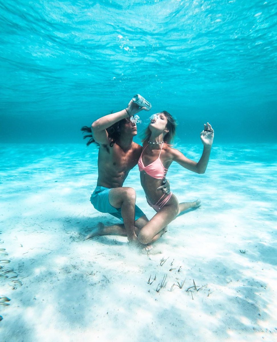 chatripp's tweet photo. You only live once but if you do it right, once is enough โฃ๏ธ
#beautifuldestinations #tripofalifetime #trip #Travel #friendship #Friends #bahamas #chatripp https://t.co/JGCcutjRU3