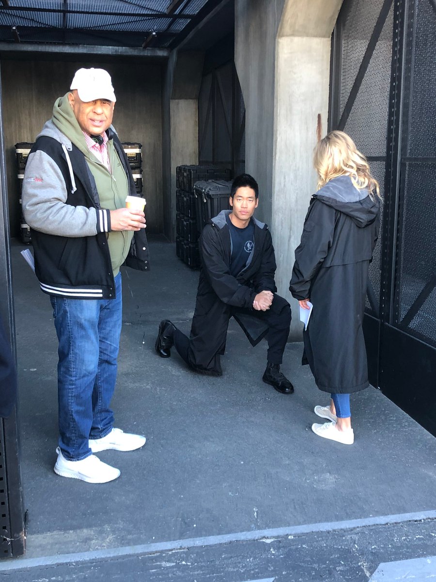 SWATWritersRoom's tweet photo. Here’s a BTS pic of director Oz Scott helping @davidbradleylim make Tan’s proposal perfect. https://t.co/k5eZEsmQMe