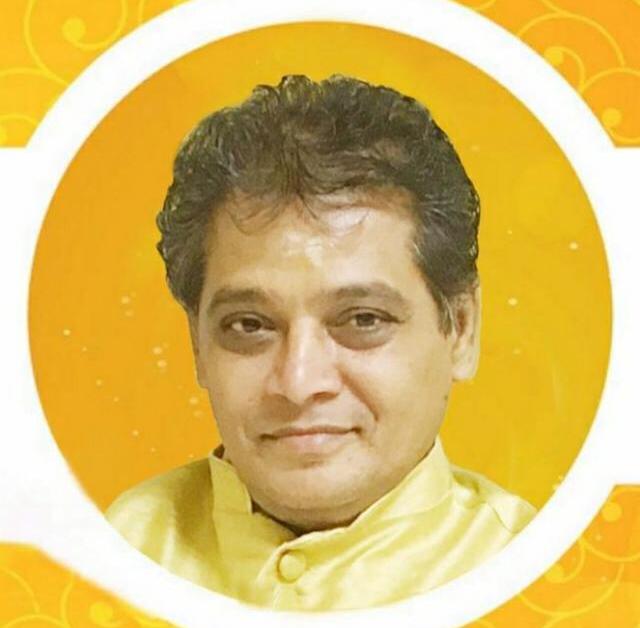 SunilBNJha's tweet photo. #LifeLens #JournalistDead: Just got the news of the sudden demise of Editor of FocusNews newspaper and my friend Chandra Sekhar, a native of Vrindavan. He died of sudden blood sugar shoot up yesterday and was 49. He was cremated last evening. @PrakashJavdekar @myogiadityanath https://t.co/7Xtey3ofHQ