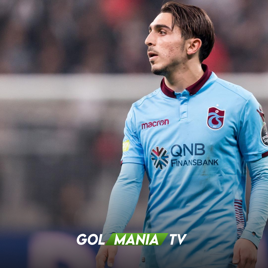 Trabzonspor'un 'Türk Messi' lakaplı oyuncusu Abdülkadir Ömür, Messi'nin hayranı olduğunu belirtti ve Barcelona'da oynama hayali kurduğunu söyledi.

#abdülkadirömür #abdulkadiromur #trabzonspor #barcelona #ts #trabzon #trabzontransfer #akyazı #golmaniatv