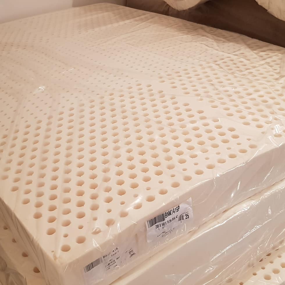 innovabedding's tweet photo. 2 cm - 3 cm - 4 cm - 5 cm Kalınlıktaki Rulo ve Blok Latekslerimiz için siparişe sizleri bekliyoruz.📝
#matelas #colchones #toshak #pillow #duvet #latex #natural #naturalfibre #naturalmattress #naturel #naturelife #comfort #yastık #yatak #uyku #yatakodasi #doğalyatak @ONDERHONI https://t.co/3isOhtqswd