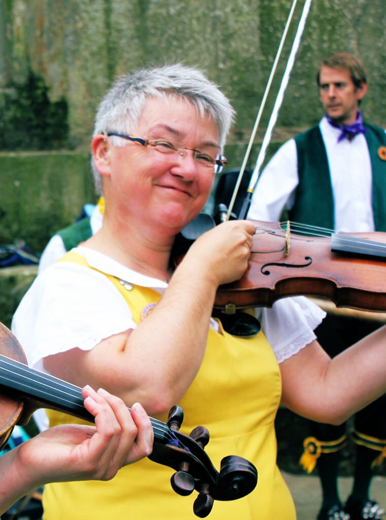 shrewsmorris's tweet photo. Good Morning everyone, we haven’t got a George in our side so instead we give you......Donna......so, Happy St Donna’s Day! Patron Saint of smileyness, mumness, violinship, squeeziness and general all round niceness! 🎻😁❤️🥰😀 https://t.co/MwMdbd9zpz