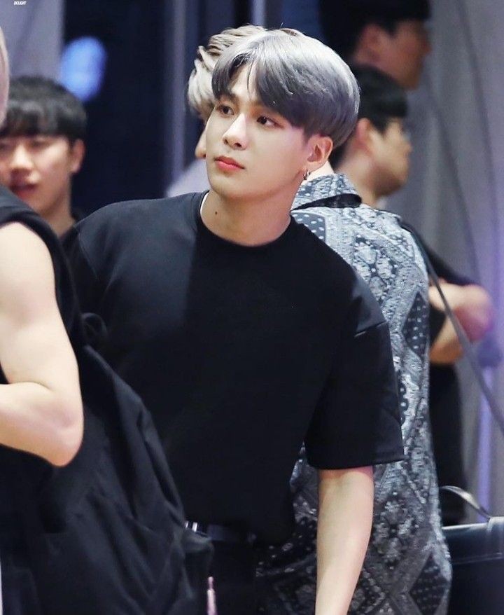 Doing a thread for  @illusionmistWY of Jongho with NOT black hair.  #종호  #JONGHO  #ATEEZ  #에이티즈