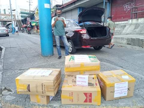DonKissATeamOFC's tweet photo. Hello #DonKissFam! We would like to update you all that the PPE suits and face shields for our frontliners are now already being delivered to our chosen hospital beneficiaries.

We'll keep you posted once they arrived. Thank you for your donations, loves! 💖
#DonKiss https://t.co/hePoiMEfDv