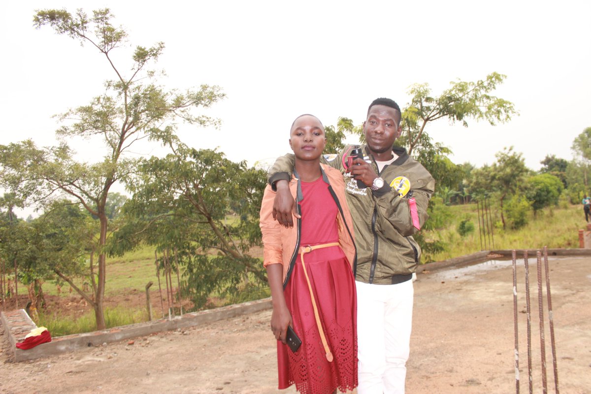 Sharyjay4's tweet photo. When talent meets talent.
Here is #Jaywork's Shary Jay and #Dasco_music's Zues K sharing light moments.Looking at them, what do you expect?
#jaywork
#dascomusic
#clearshotsug
#coronasong https://t.co/dge4f1nNoE