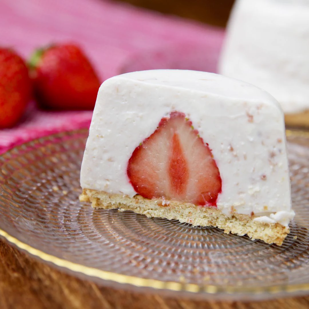 量もちょうど良さそう！断面が可愛い「レアチーズケーキ」の作り方！