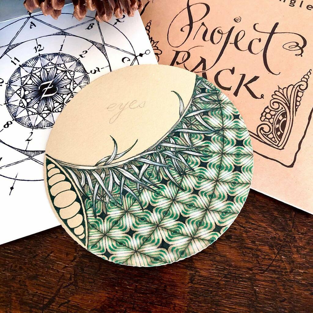 Emiko_K_28's tweet photo. #zentangle #pp09 #pp09day5 #tangle #zendala #pattern #pendrawing #enjoy #relaxtime #meditation #ゼンタングル #プロジェクトパック09 #タングル #ペン画 #楽しむ #リラクゼーション #瞑想 #マインドフルネス https://t.co/7WM4JBIj8z https://t.co/kUKvYIQBRt