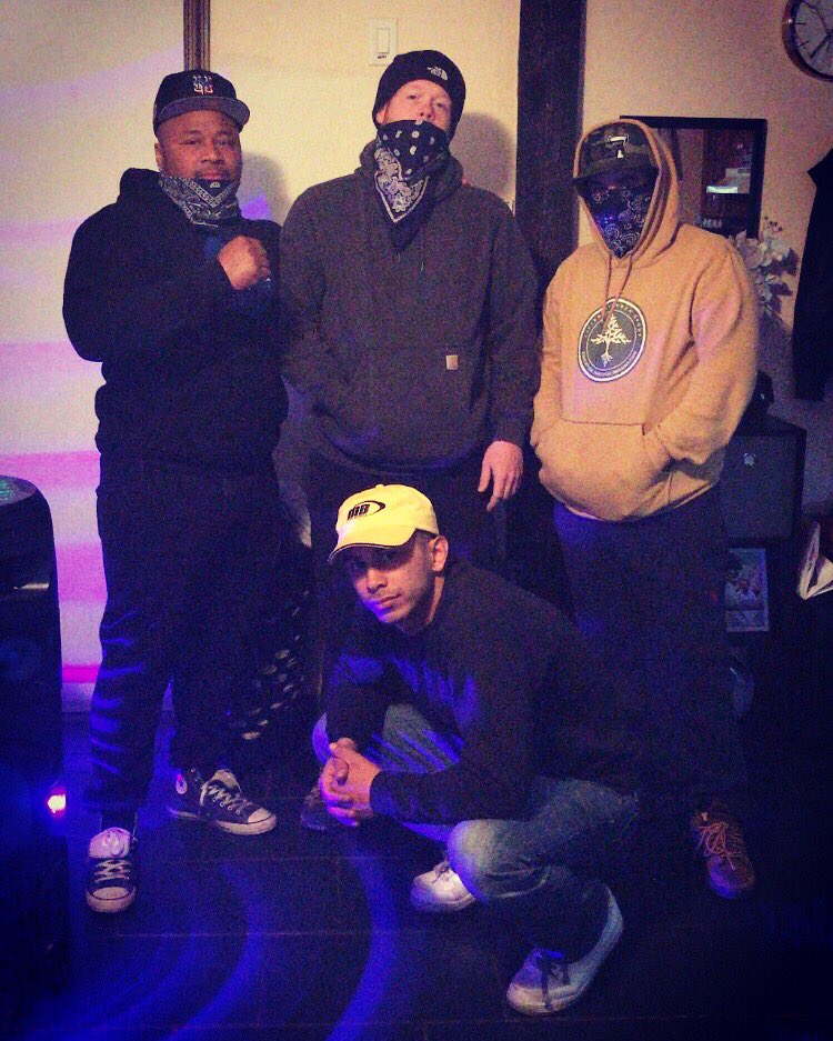 LexStarks's tweet photo. Yeerrrr back on https://t.co/C2wxruNiiX