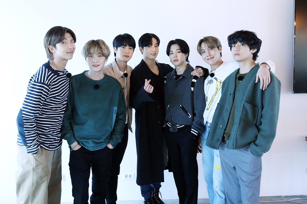 bangtanniccrew's tweet photo. 📸 Weibo
200423 | BTS_official

[#EsteMesBTS] Hoy encontramos las diferencias.jpg
#/De Tu amigo de internet #/Papas fritas #/Vegetales 

👀?

©jimanfc1306 | BangtanNicCrew
@BTS_twt #방탄소년단 #BTS https://t.co/RXIwQ2VdKe