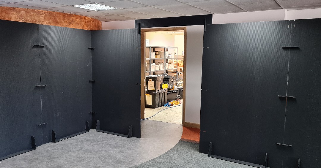 AntinoxProtect's tweet photo. Antinox Speedywall is a modular, lightweight screening system that can be used to create rooms. wards and offices quickly and efficiently! https://t.co/L8FtU4Fwpn