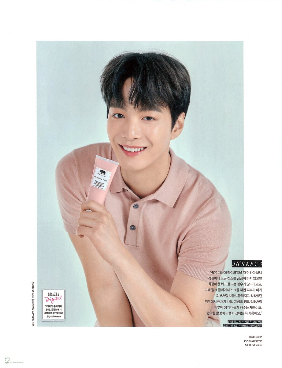 melfymelfy's tweet photo. 그라치아 GRAZIA 2020.05

뉴이스트 JR

JR'S SKIN FLEX

#NUEST #뉴이스트 #JR #김종현 #그라치아 #그라치아코리아 #GRAZIA #GraziaKorea #오리진스 #ORIGINS https://t.co/222lDy7LZQ