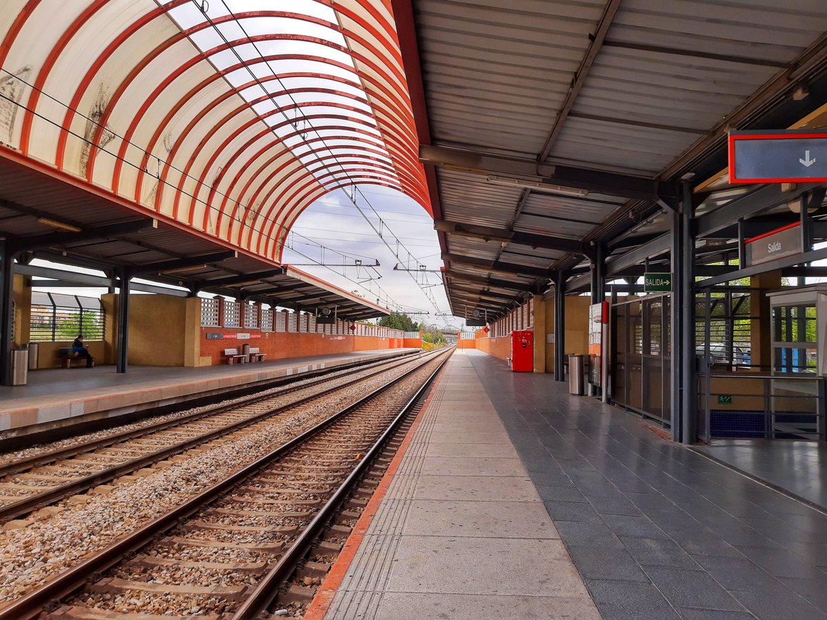 Estación de Las Margaritas en todo su esplendor en tiempos de Covid.