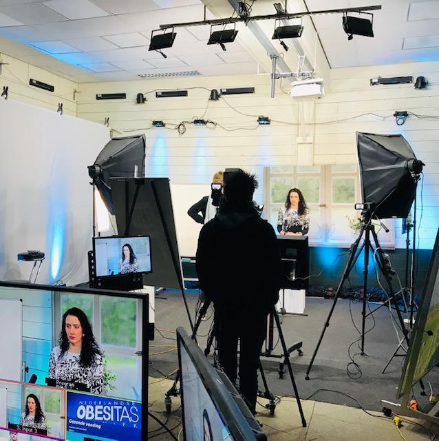 Wat betekent de coronacrisis voor onze medewerkers? In korte tijd zijn zij heel innovatief en creatief geworden om de behandeling van onze patiënten voort te kunnen zetten. bit.ly/3b9BuWB #uitdaging #videostreamen #zoom #online #behandeling #corona #werkenbijdenok