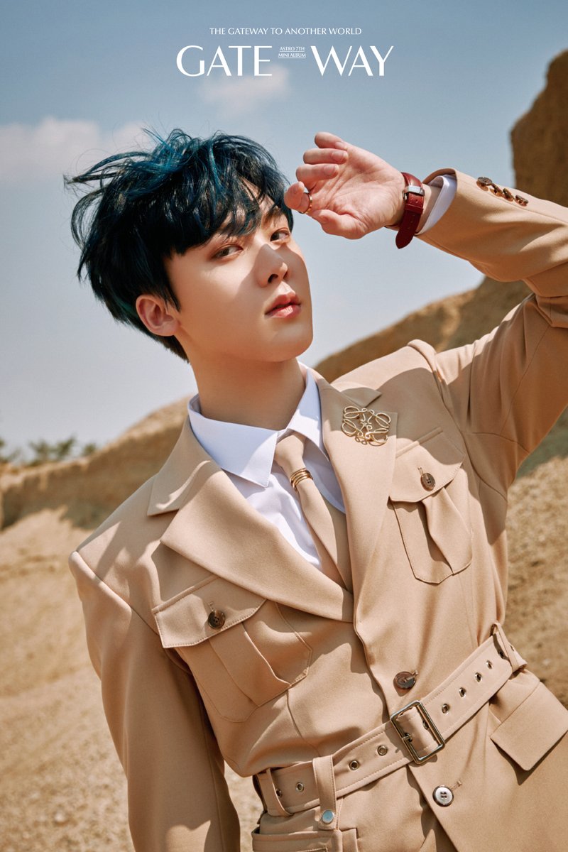 fantagiomusic_'s tweet photo. [#아스트로]
ASTRO 7th Mini Album <GATEWAY>
Official Photo - TIME TRAVELER Version ⏳

2020. 05. 04 6PM
Coming soon 🚪

#ASTRO #GATEWAY #Knock #널찾아가 #YOONSANHA https://t.co/0KOe8onyZy