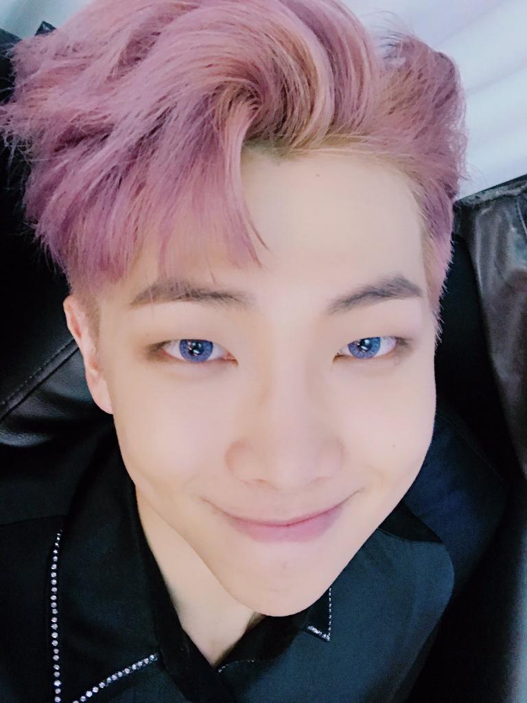 NAMJOON is so gorgeous 