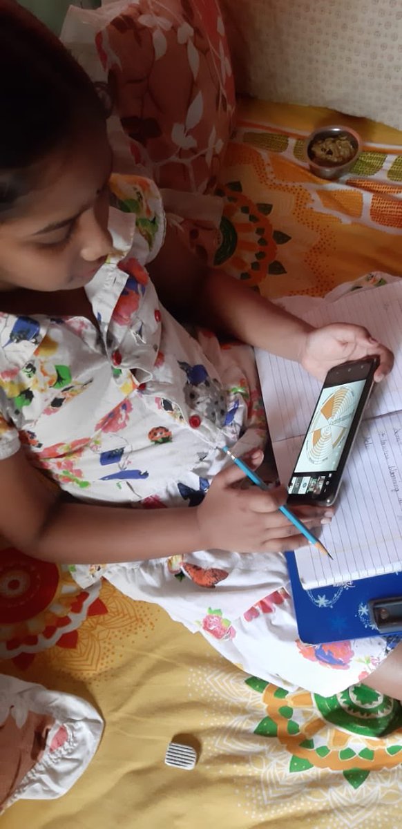 Nine year old Gamya is busy doing her  @XSEEDEd online science class on “when flowers bloom”. Her favorite flower is hibiscus . She likes these “corona classes” because she can continue to see her teacher and friends. Life goes on. @XSEEDEd  #onlinelearning  #COVID19