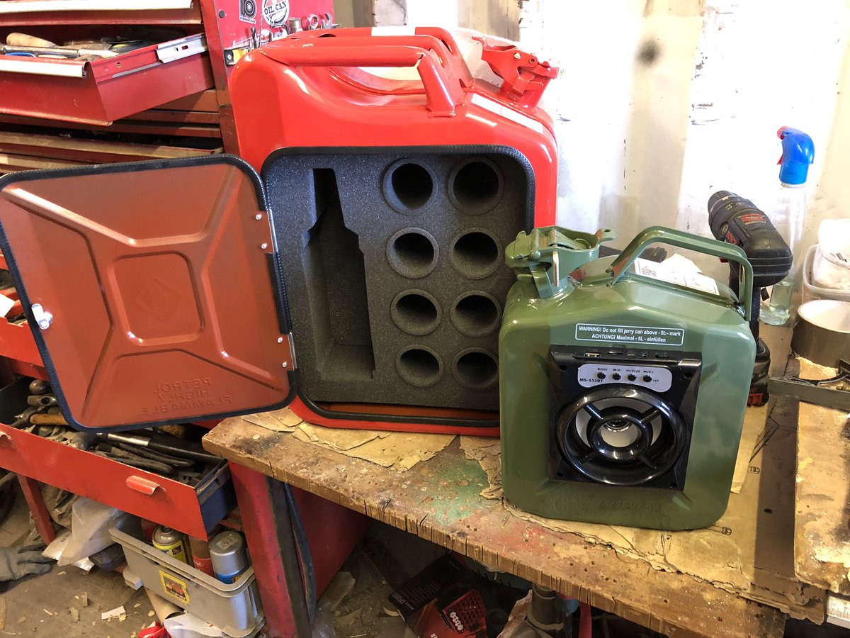 I think today’s builds would be perfect to carry a nice bottle of <a href="/AviationGin/">Aviation American Gin ✈️🍸</a> #gin #trongdesins #lovemyjob #staysafe