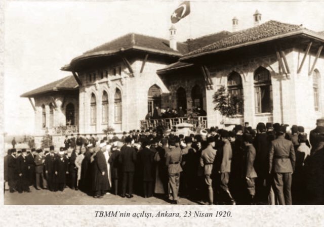 ‘Özgürlüğün de eşitliğin de adaletin de dayanağı ulusal egemenliktir.’ Atatürk #23nisan #23nisan100yaşında