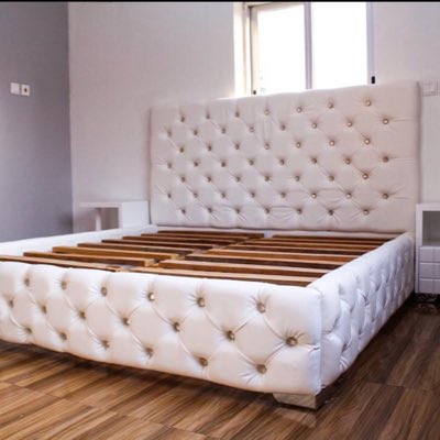 deluxefurnish's tweet photo. Get yourself an elegant bed at an affordable price. DM or call 0209045099! https://t.co/m5bLtOcE0L