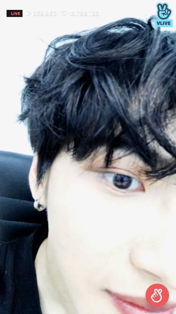 BRACHI0TEN's tweet photo. these close ups almost had me in tears ngl @ATEEZofficial
#ATEEZ #SEONGHWA #ATINT https://t.co/tjB2pLQ16H