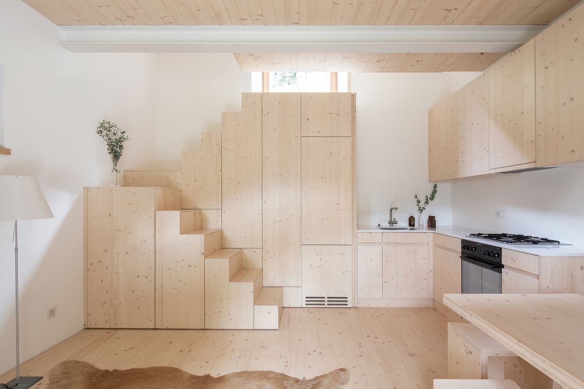 homeditcom's tweet photo. An Old 1850 Stone Barn Turned Into A Self-Sufficient Holiday Home https://t.co/4NqSb9knK7 @miqadessh https://t.co/wlP61NHhGg