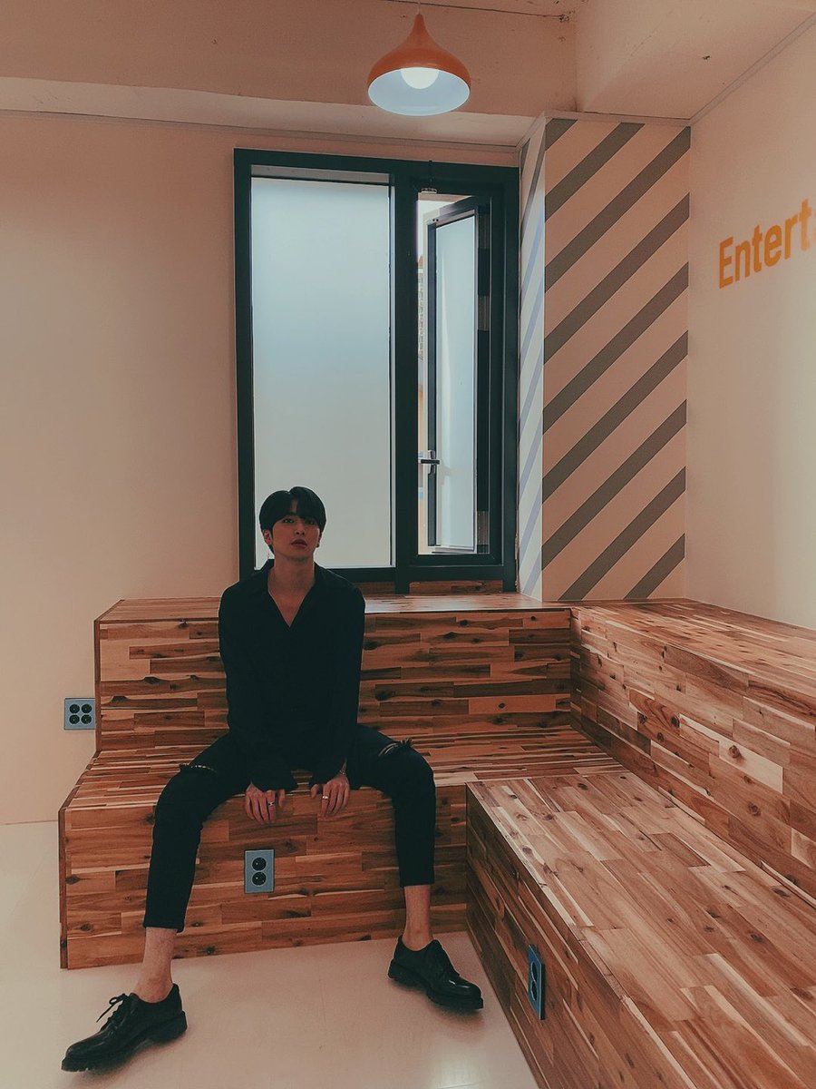 업텐션(UP10TION) tweet media