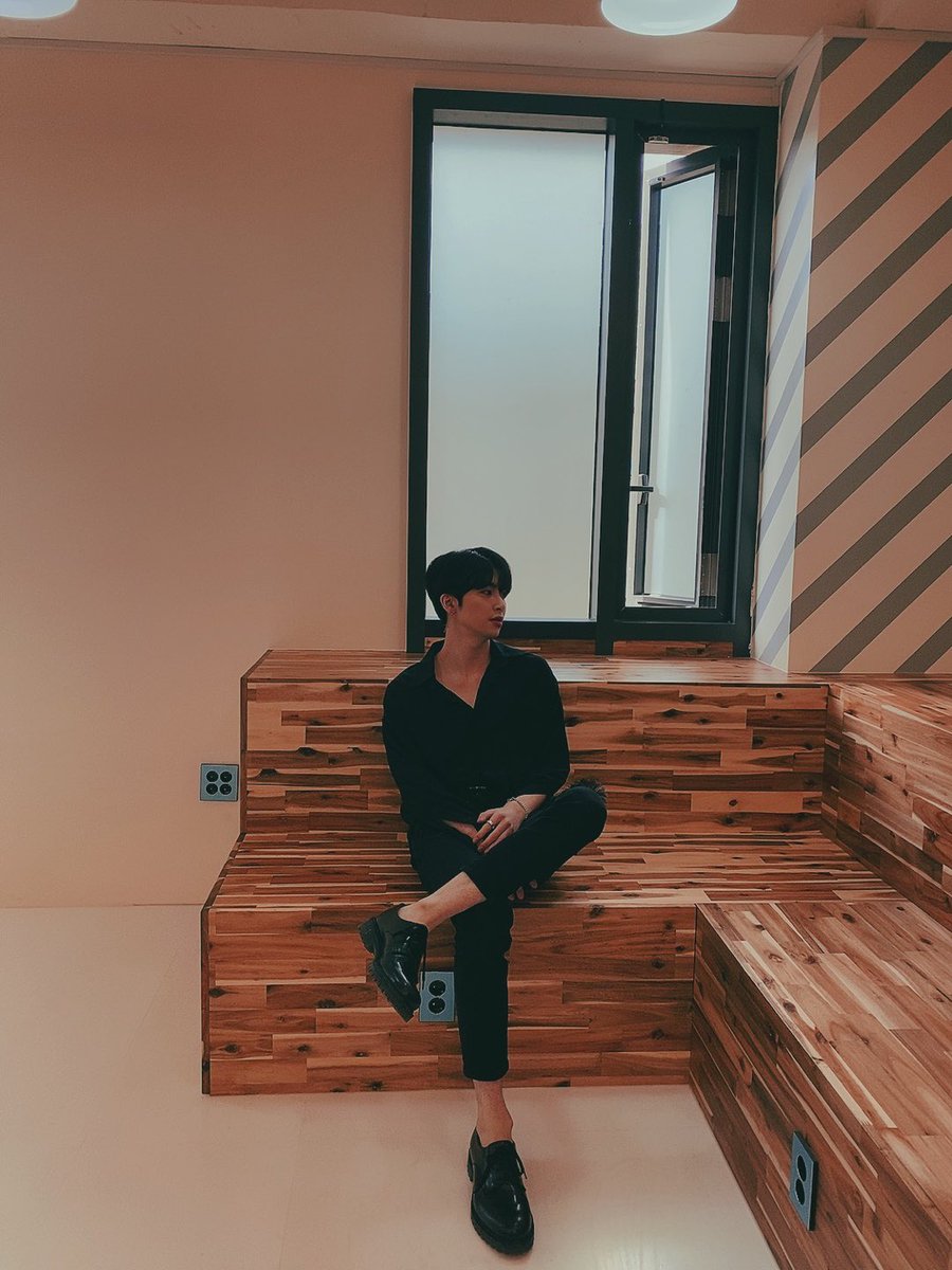 업텐션(UP10TION) tweet media