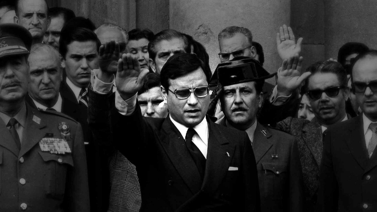 NoveznoZamora's tweet photo. ➡️ Aprovechando que es 23 de abril, día de la comunidad autónoma "artificial" diseñada -entre otros- por el franquista represor Rodolfo Martín Villa, y dotada de un estatuto de autonomía no refrendado popularmente, un par de apuntes desde una perspectiva materialista ⬇️ https://t.co/8IjXsZjrVq