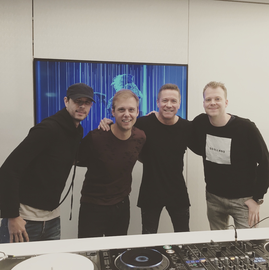 cosmicgate's tweet photo. TONIGHT world premiere of our new single "Universal Love" on @asot Radio! 🙌🏼 #ASOT960
pre-save our new single now https://t.co/5pPXtM5vid (archive photo from 2017) https://t.co/1LMD2gydPK