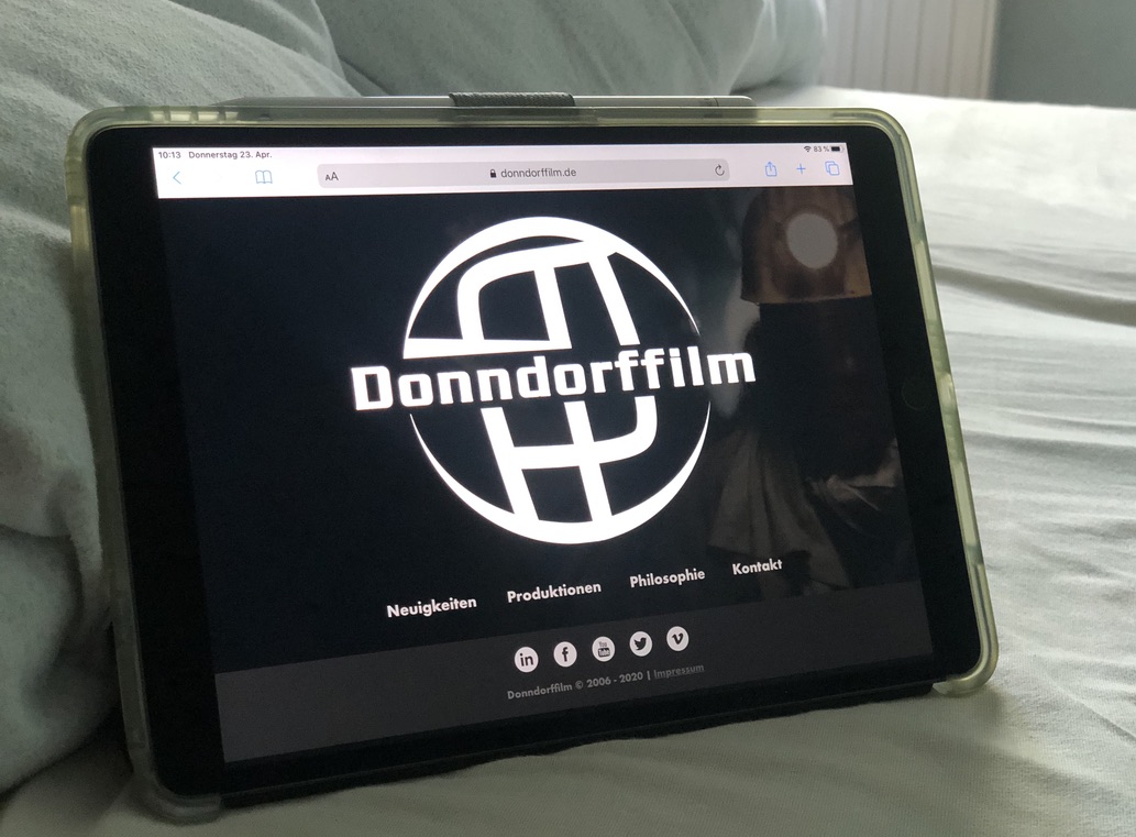 donndorffilm's tweet photo. Website Relaunch: Donndorffilms Internetauftritt erstrahlt ab heute in neuem Glanz 🚀🌟🤩

In den nächsten Wochen werden schrittweise weitere Inhalte freigeschaltet...📲 https://t.co/BX7hhRozCb