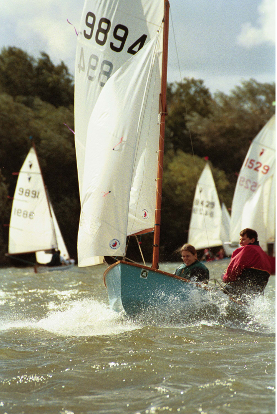 EyottSailing's tweet photo. #ThrowbackThursday so why not pop over to Facebook for more new pictures ? https://t.co/g2R9IXJA8D
@CoastalGuideUK #ryaeast #swf @SWFYC @UpRiverYC some of your members are there ! #throwbackpic https://t.co/QOgHeekfg2
