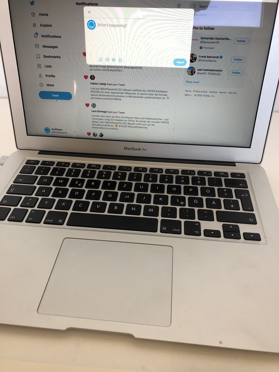 teamvsocial's tweet photo. @maryjane1337 Immer ready einen Tweet abzusetzen #VCS20 Life of a Social Media Manager 👩🏻‍🎤 https://t.co/j3YeKZzc3z